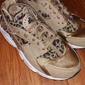 Nike Air Huarache size 7.5 men's